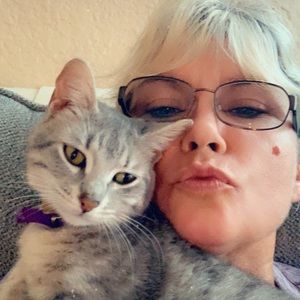 Meet your Posher, Cathy